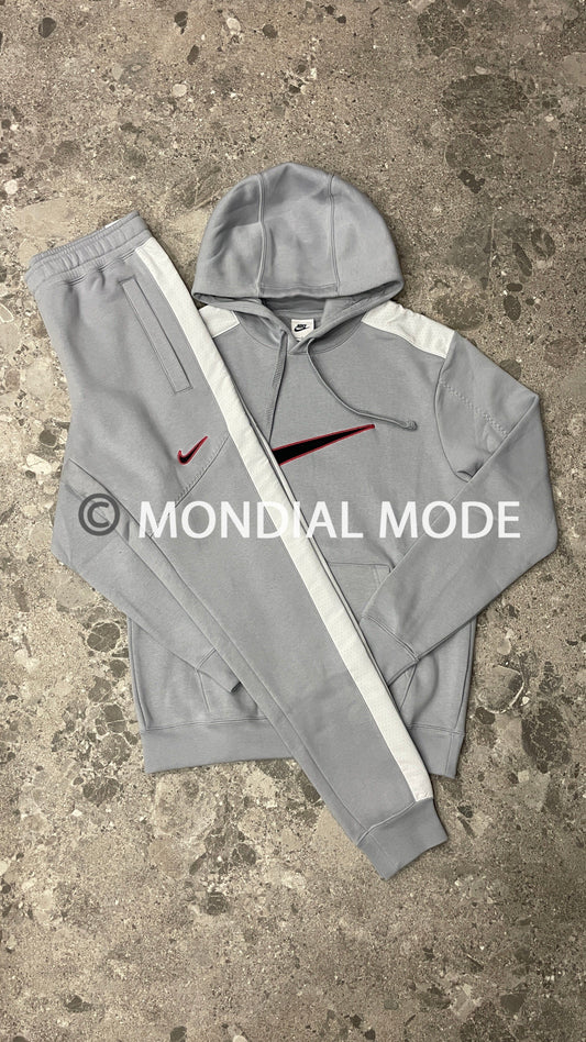 NIKE FLEECE TRACKSUIT