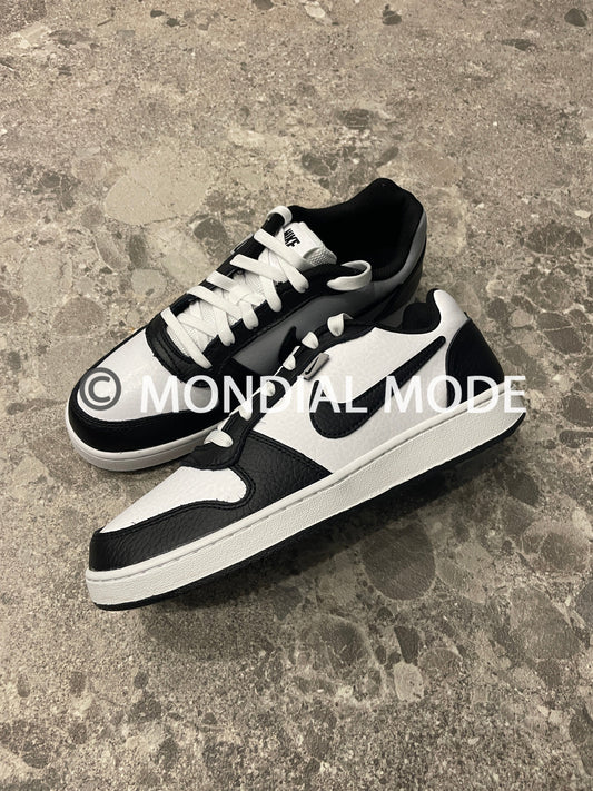 NIKE AQ1774-102