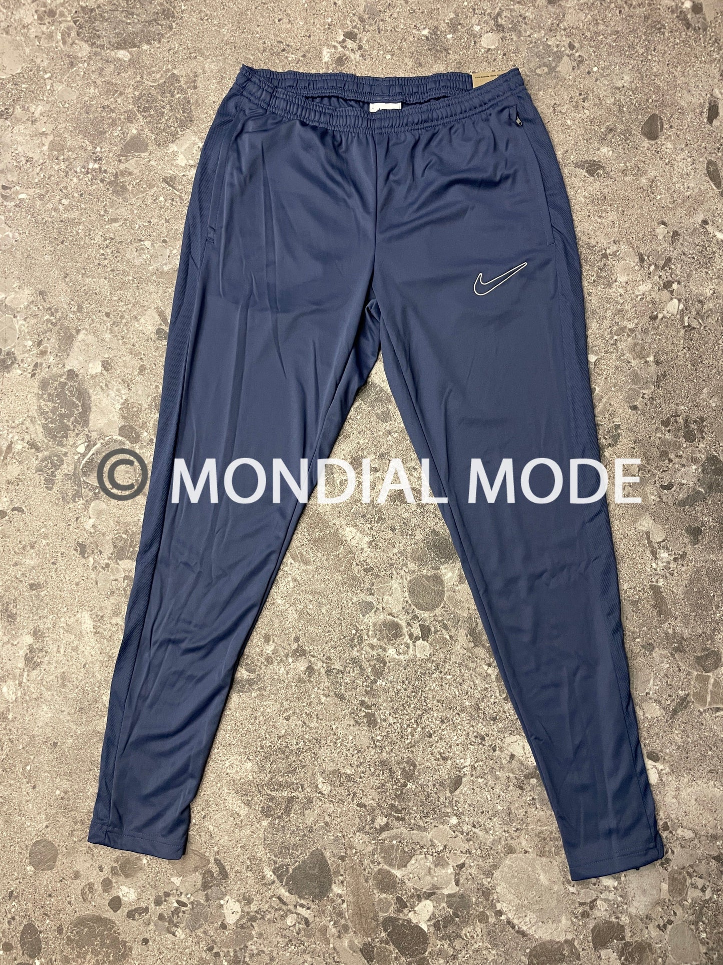 NIKE DV9740-491
