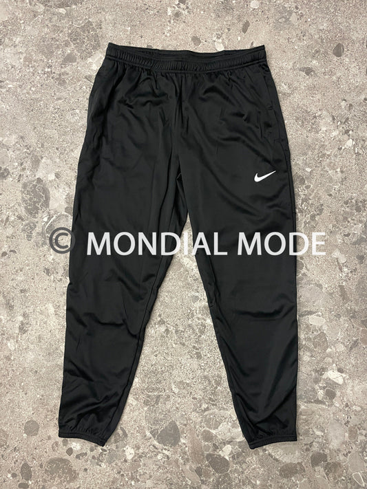 NIKE DD6215-010