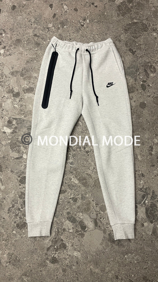 NIKE FB8002-051