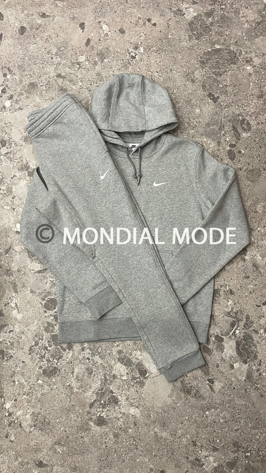 NIKE FLEECE TRACKSUIT