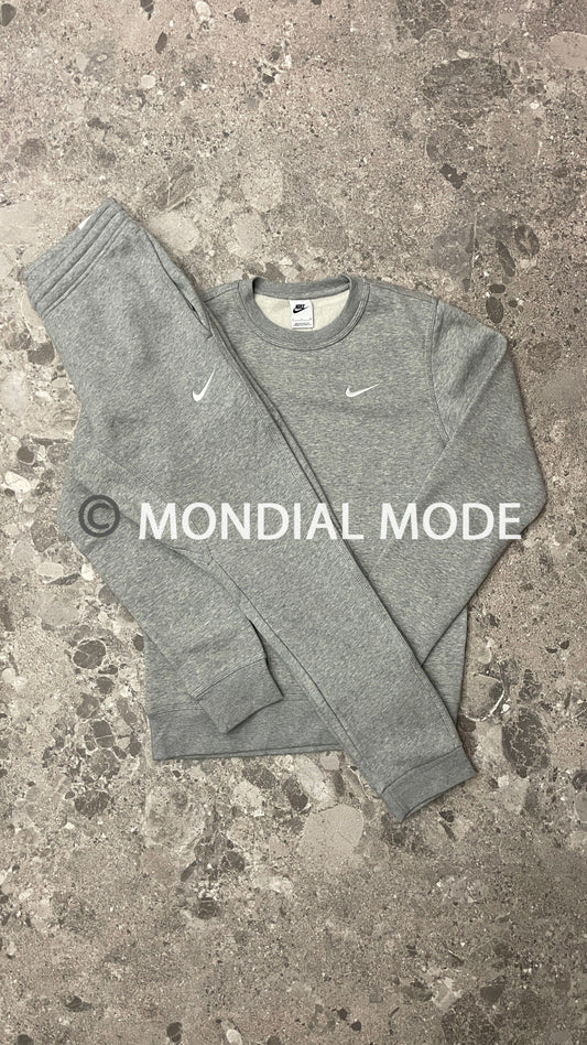 NIKE FLEECE TRACKSUIT
